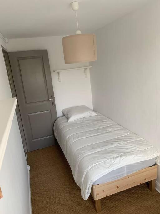 Gite La Petite Maison Guîtres Buitenkant foto